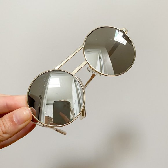 Le Spec Metallic Silver - Round Sunglasses main image 9